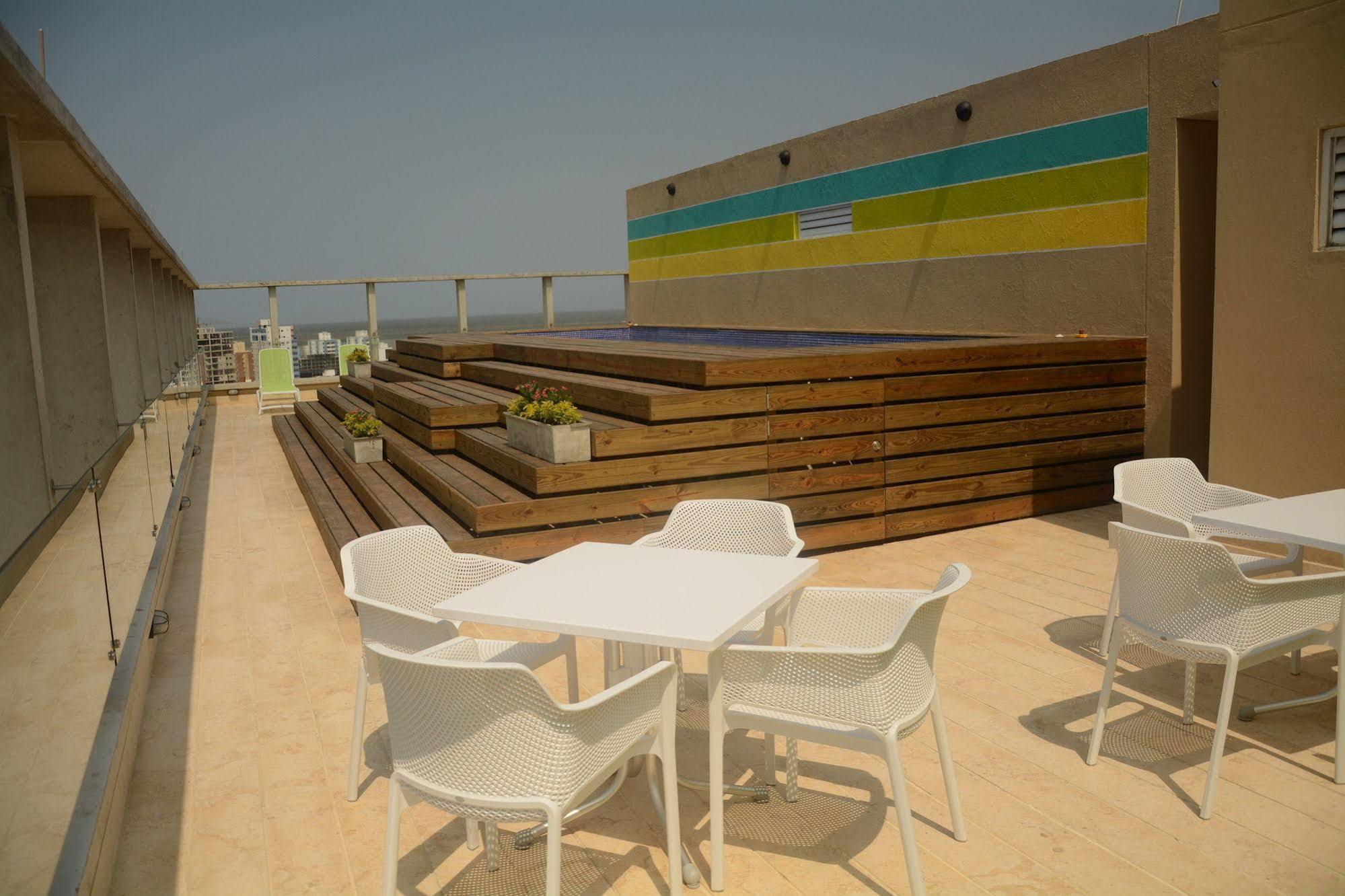 Bh Barranquilla Hotel Luaran gambar